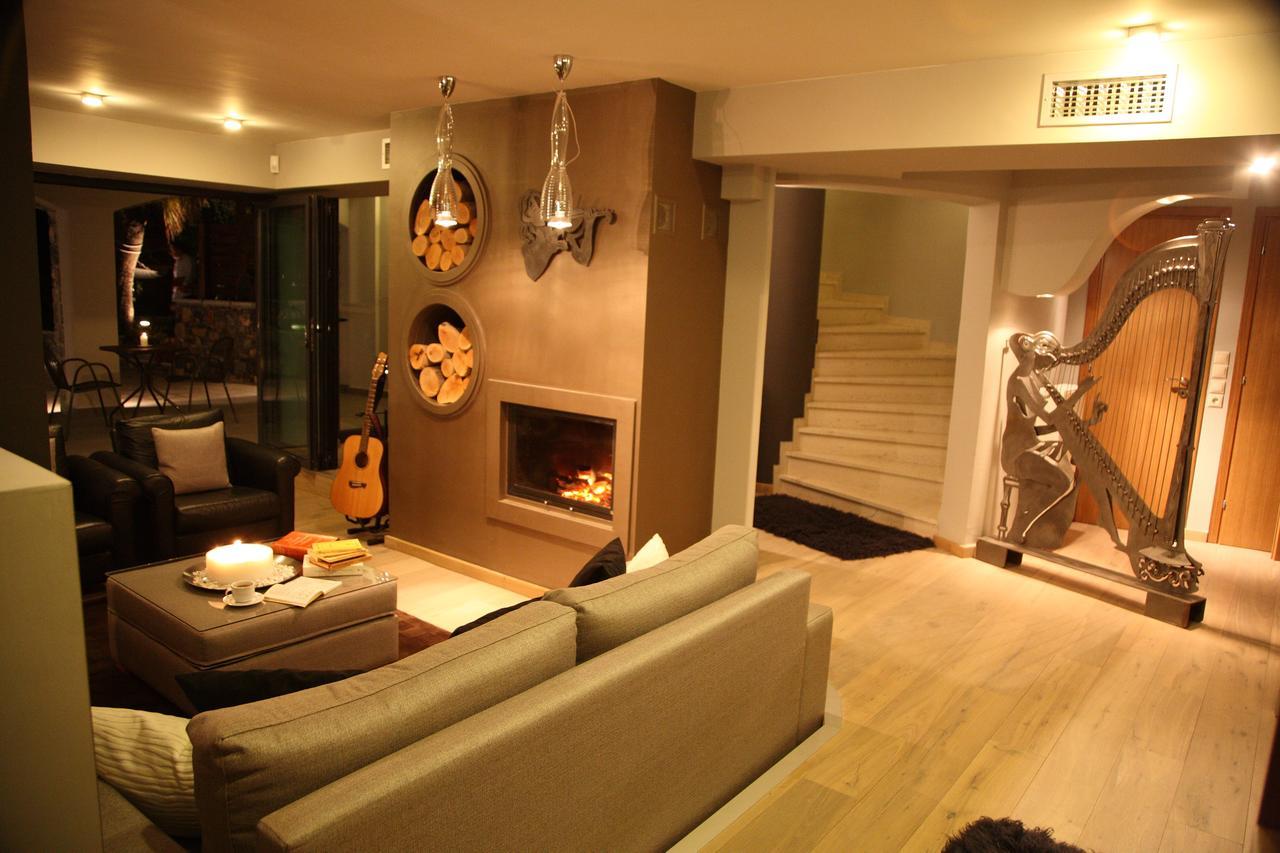 Hotel Mousiko Pandoxeio Steni Dhirfios Esterno foto